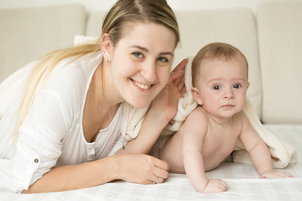 星闻 | 11岁女儿被父亲承诺“18岁可冻卵”：这位好莱坞爸爸，把生育选择提前摆上了餐桌(图2)