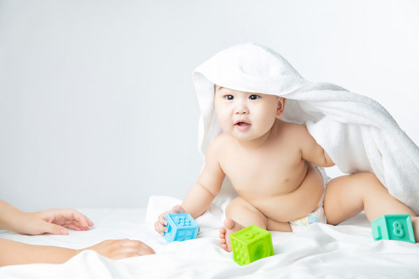 星闻 | 11岁女儿被父亲承诺“18岁可冻卵”：这位好莱坞爸爸，把生育选择提前摆上了餐桌(图3)